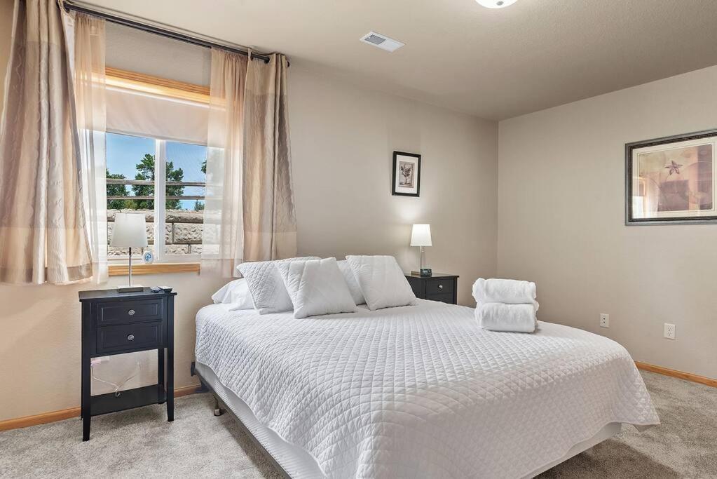 Convenient Townhouse - Near Airport Vila Rapid City Exterior foto