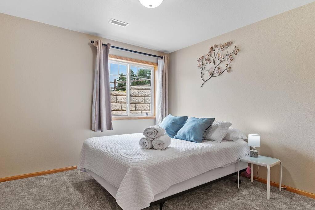Convenient Townhouse - Near Airport Vila Rapid City Exterior foto
